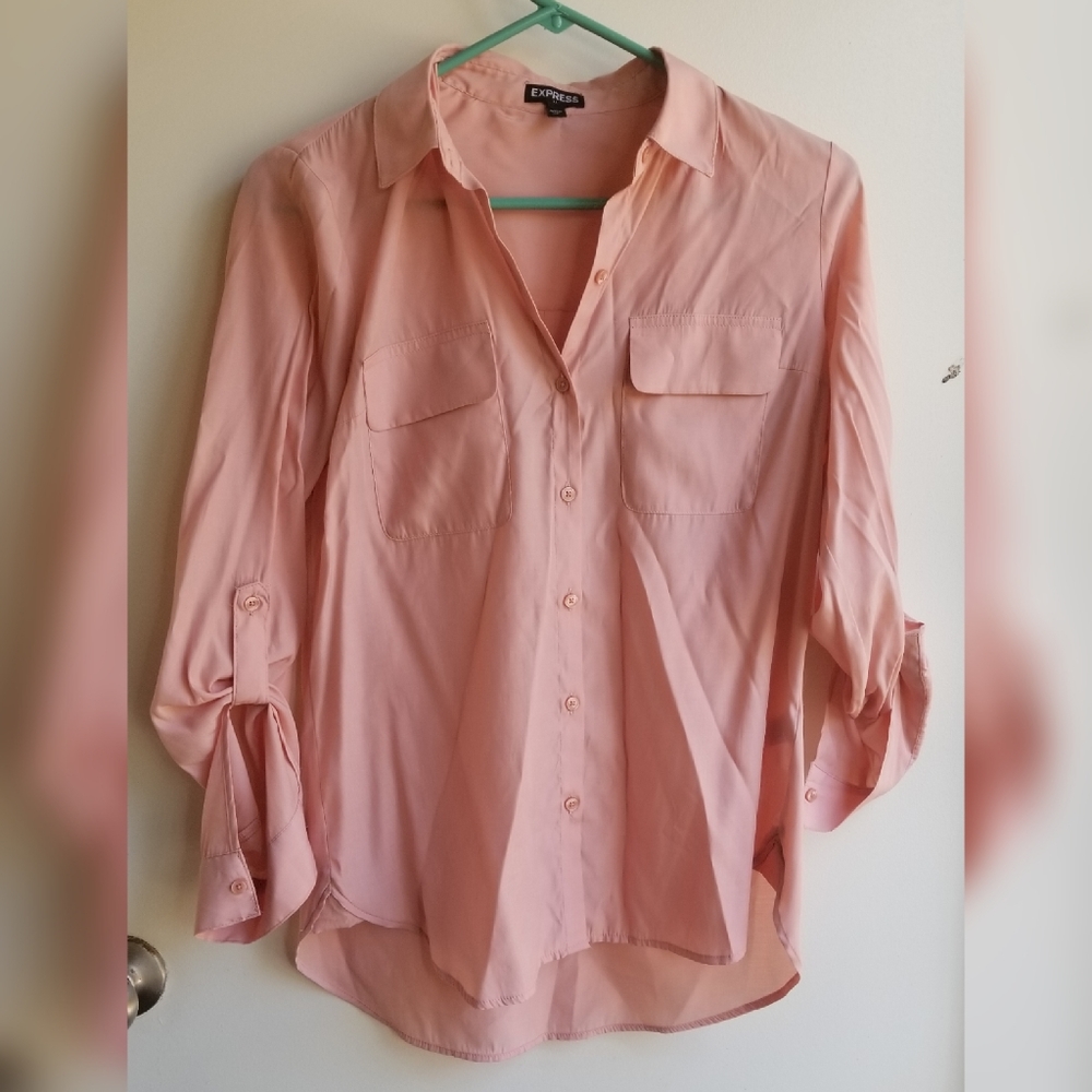 Express xs blush button down